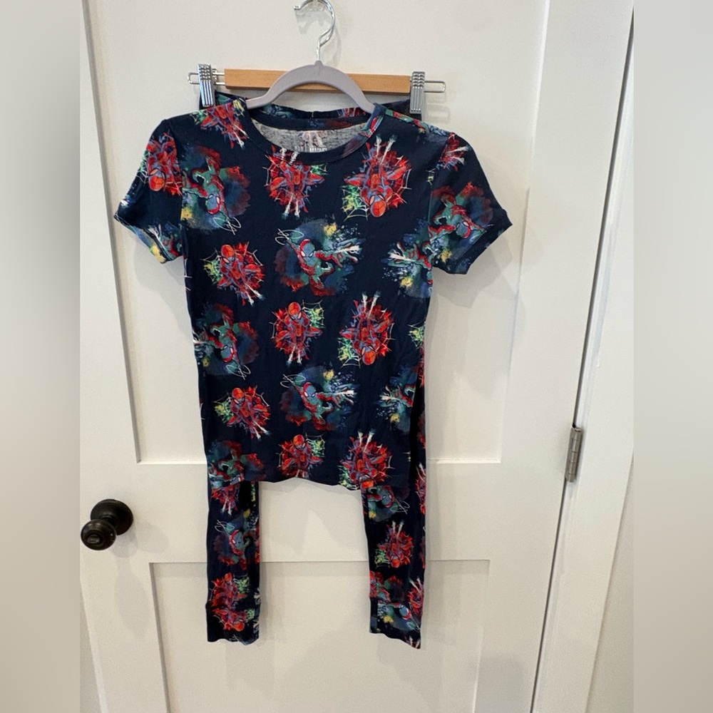 GAP Kids NWOT Spiderman Pajama Set